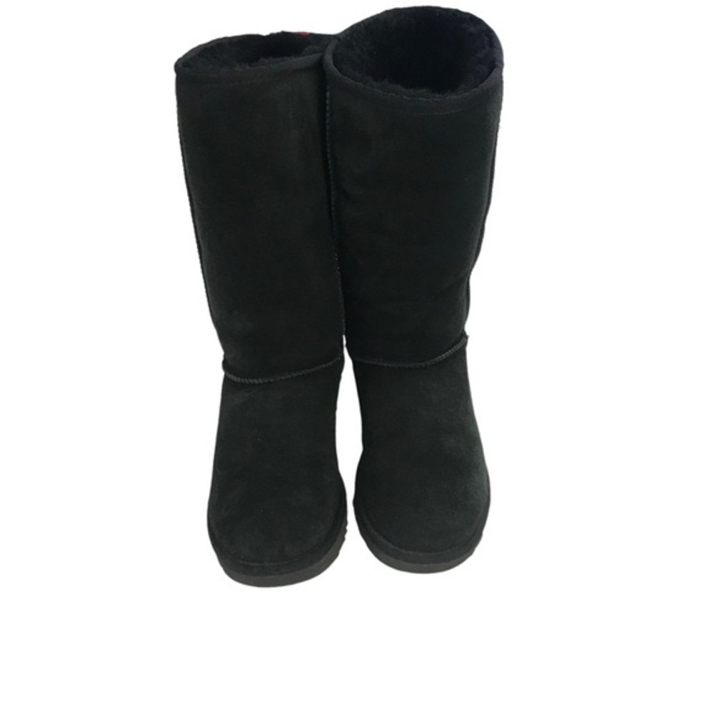 UGG Classic Tall ll Black Women’s Sheepskin Wool Lined Boots 7